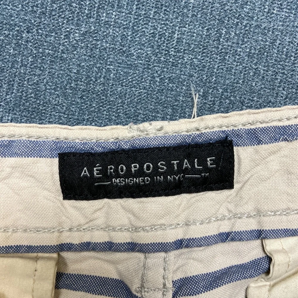 Aeropostale Chino Shorts Mens 32 Blue White Striped Cotton Summer Flat Front